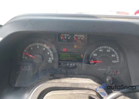 2010 Ford E-350 Super Duty Xlt from USA, damaged, VIN 1FBNE3BL3ADA08656